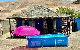 Bungalows frente al mar en playa Wakama